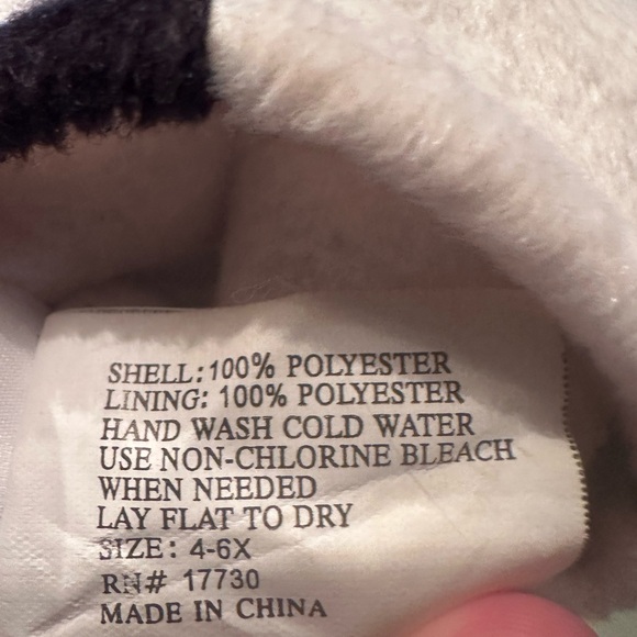 Cherokee Brand Cow Print Kid’s Gloves - Picture 6 of 6